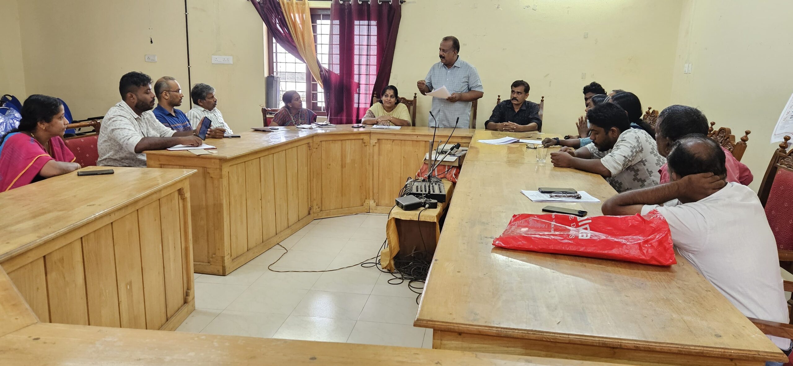 എടവിലങ്ങിന്റെ തഴപ്പായ വ്യവസായത്തിന് കൂടുതൽ കരുത്തേകും എം എൽ എ